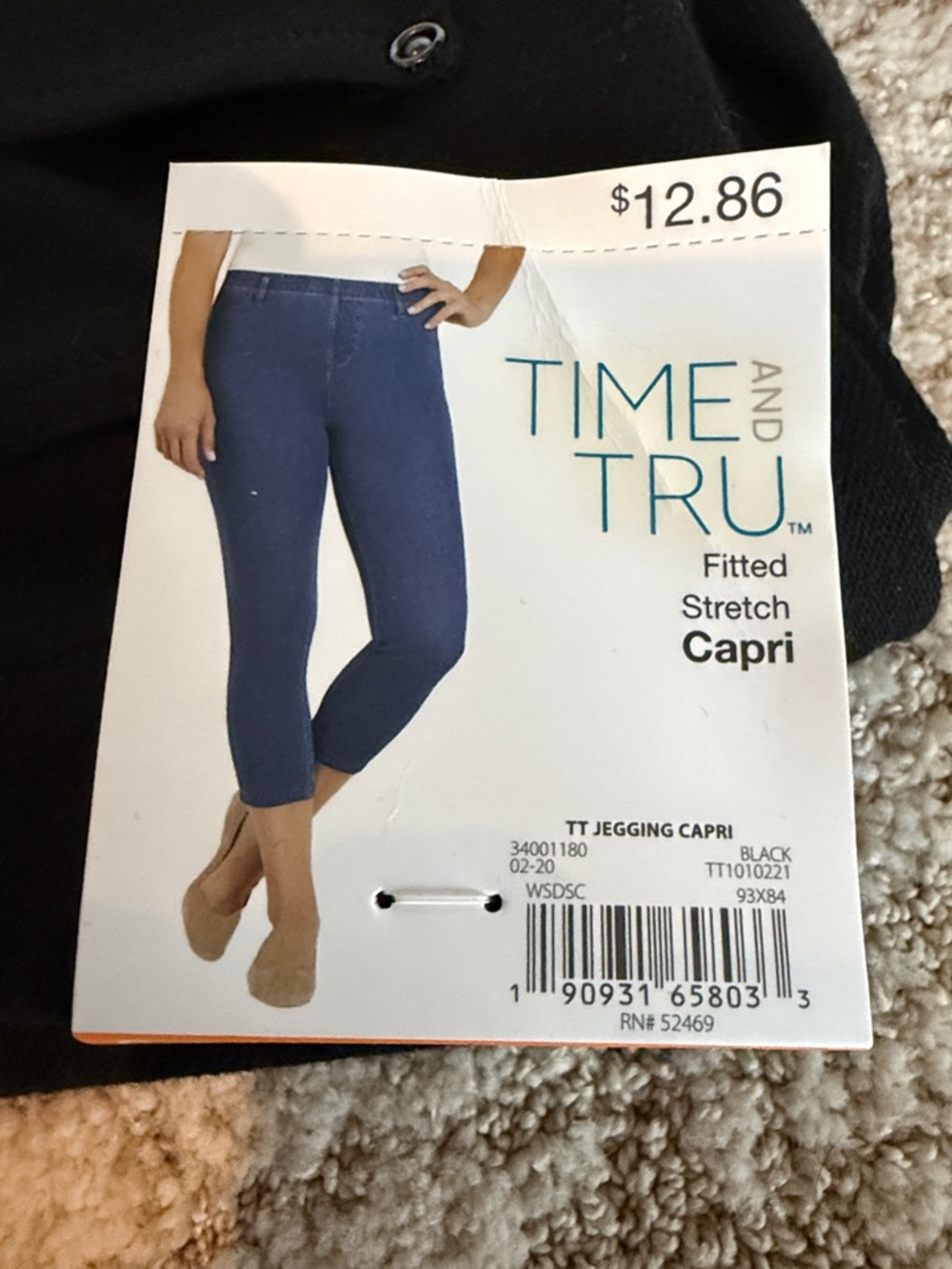 Bundle - Time and Tru Women’s Denim Capris - Light Blue and Black - Picture 2 of 10
